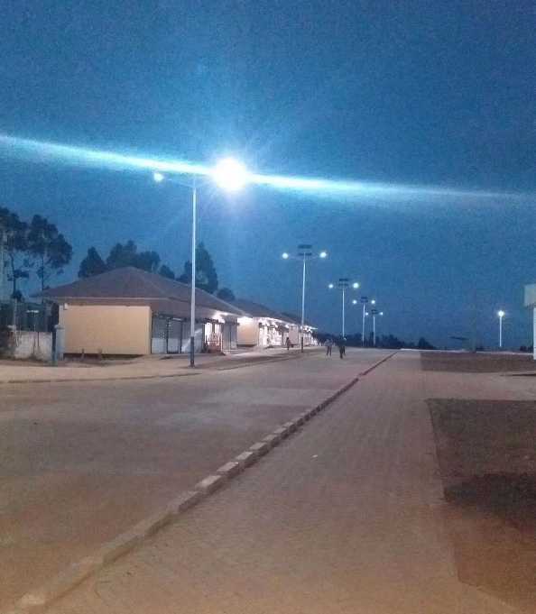 东莞市非洲科特迪瓦太阳能路灯工程